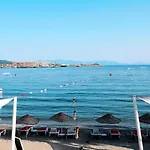 居姆贝特湾大酒店 2*