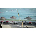 Cove Ξενοδοχείο 2*