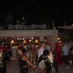 居姆贝特湾大酒店 2*