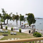 居姆贝特湾大酒店 2*