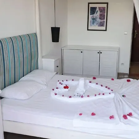 Cove Szálloda 2*