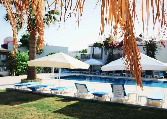 فندق جومبيت كوف 2*