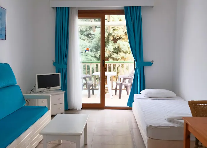 فندق جومبيت كوف