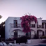 Hotel Cove 2*