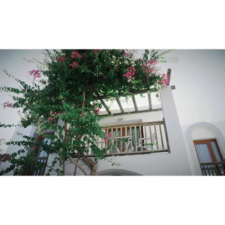 Hotel Cove