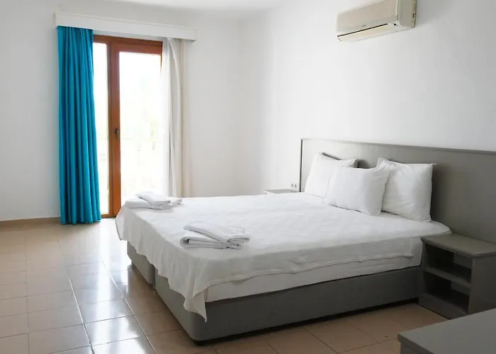 Cove מלון גומבט