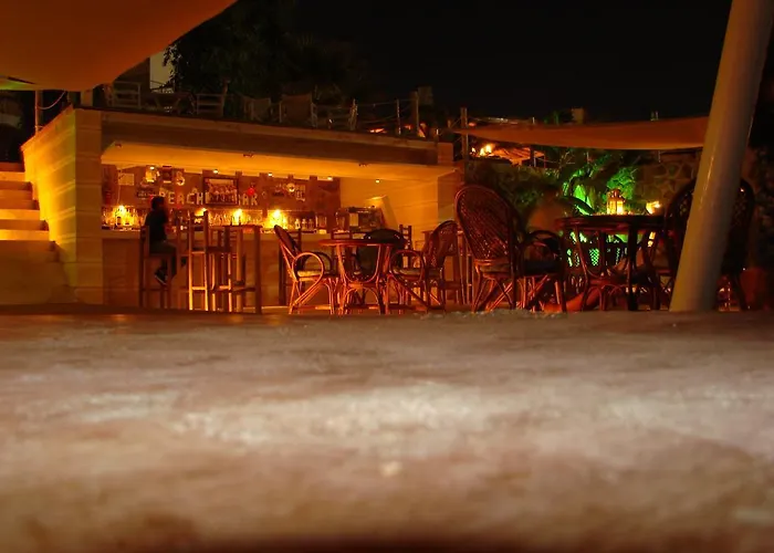 מלון Cove גומבט